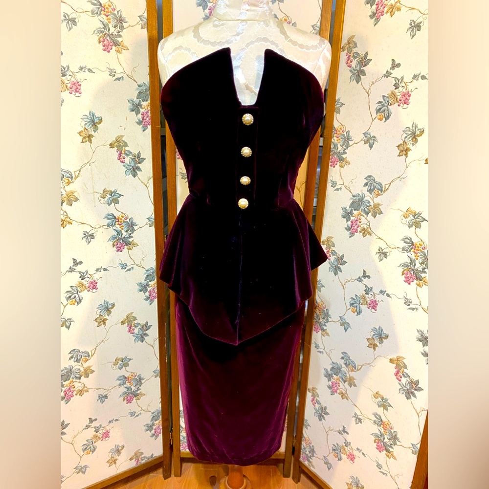 Pantagis Vintage Velvet Strapless Dress 5/6  Peplum Detail Dapper Day Pinup Glam